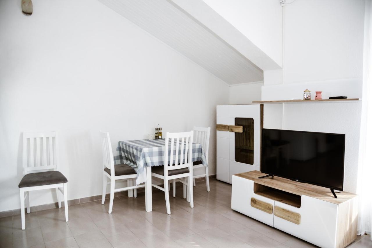 Iker Apartments Tivat Exterior photo