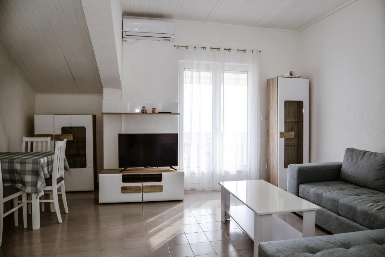 Iker Apartments Tivat Exterior photo
