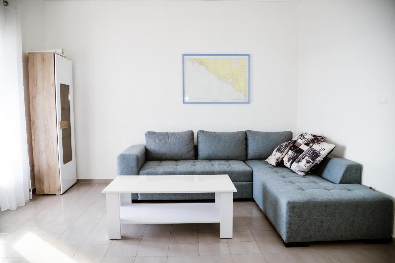 Iker Apartments Tivat Exterior photo
